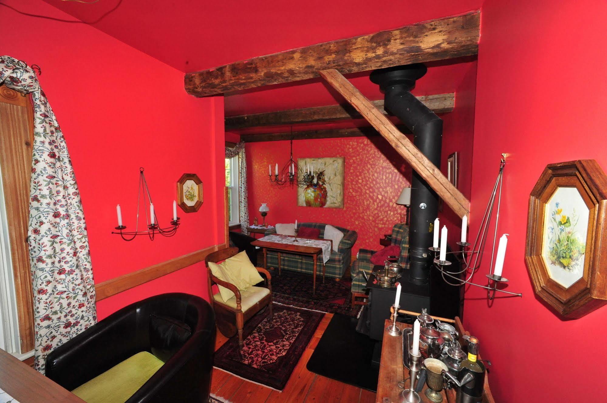 Little Shemogue Inn Eksteriør billede